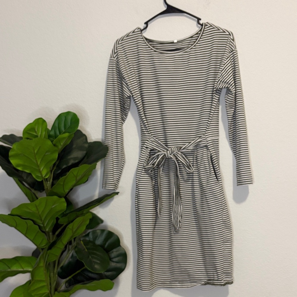 Stretchy green and white Striped belted Long Sleeve Dress